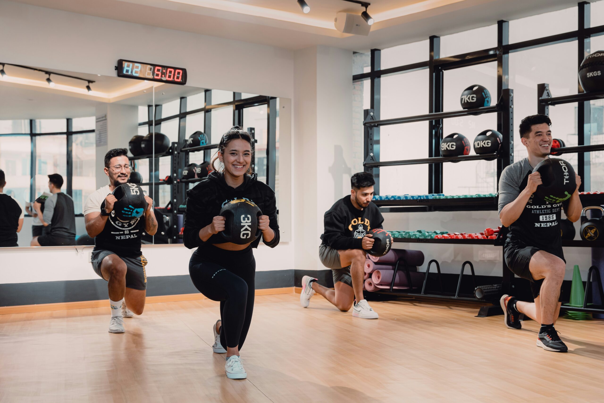 gold-s-gym-nepal-q2P30VViDqQ-unsplash